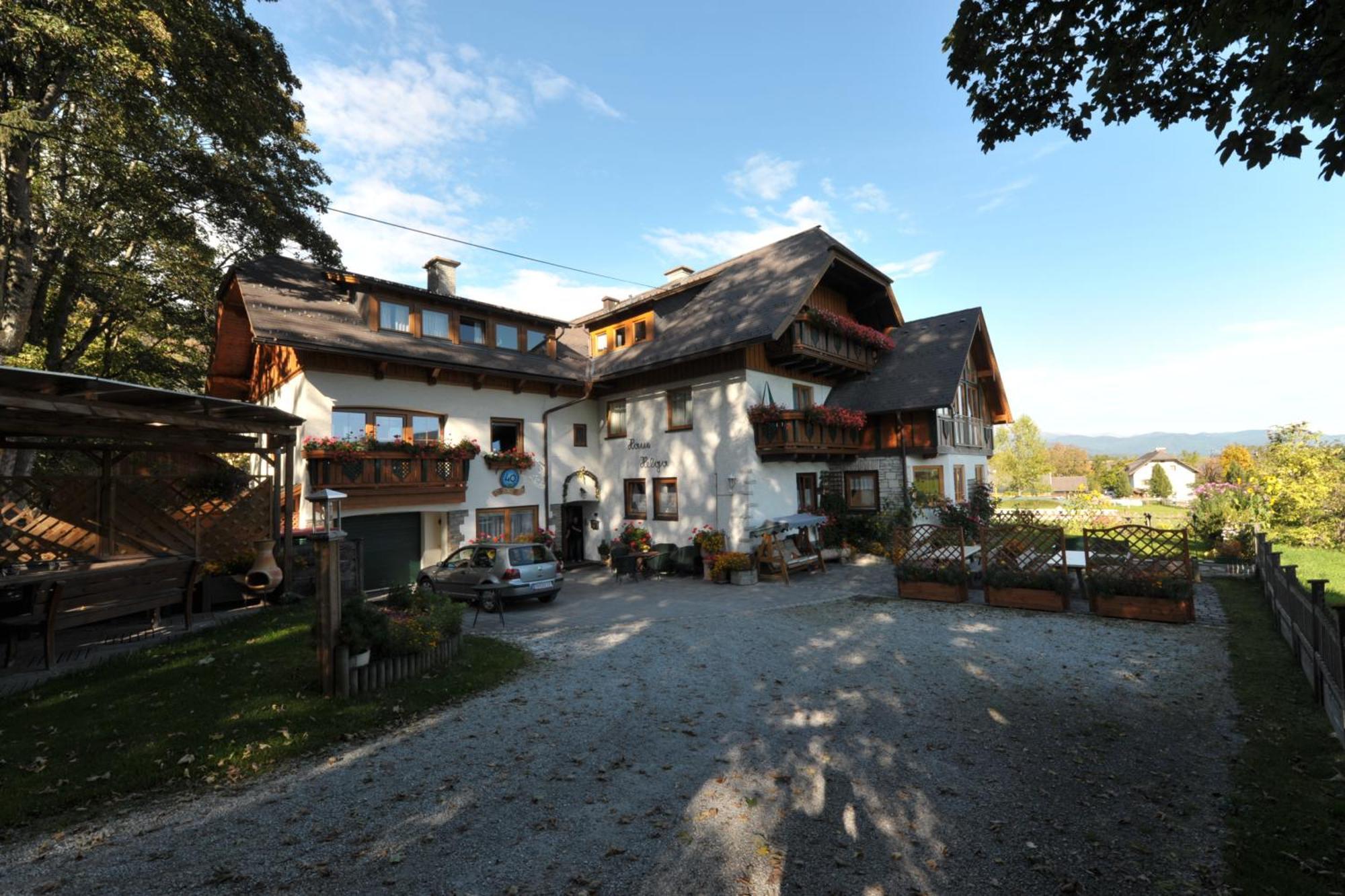 Haus Helga Otel Mauterndorf  Dış mekan fotoğraf